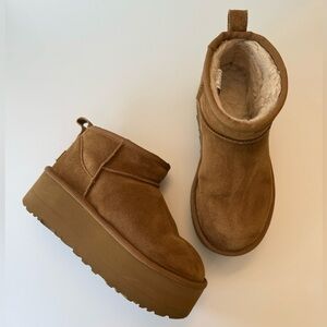 Ugg Classic Ultra Mini Platform in Chestnut size 6